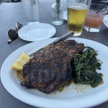 Union Hotel Restaurant and Bar - Ribeye steak with asparagus and spinach - Italian Near Me - Benicia, California Union Hotel Restaurant and Bar - Ribeye steak with asparagus and spinach - Italian Near Me - Benicia, California