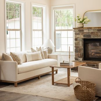 Swift Haven Interiors - Timeless Living Room Home Staging, Santa Cruz - Home Staging Near Me - Aptos, California Swift Haven Interiors - Timeless Living Room Home Staging, Santa Cruz - Home Staging Near Me - Aptos, California