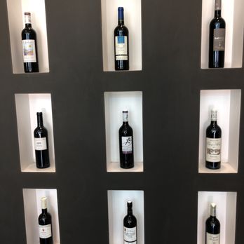 Les Vins de Bandol - Wineries Near Me - Bandol, 83