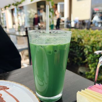Madres Brunch - Iced Dulce de Leche Latte (4/5) - Breakfast & Brunch Near Me - Whittier, California