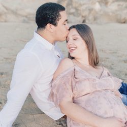 Photography by Priscila - Maternity shoot at beautiful Laguna Beach!