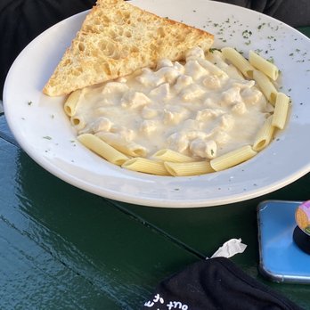 Lighthouse Inn - Chicken and penne Alfredo (ordered without vegetables) - Bed & Breakfast Near Me - West Dennis, Massachusetts