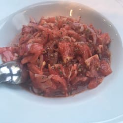 Balıkçı İrfan - Domates, soğan salatası