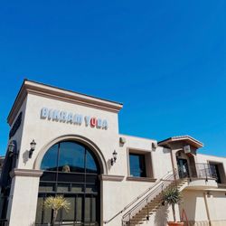 Original Hot Yoga HB - Exterior