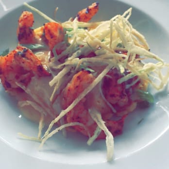 Backstreet Cafe - Jumbo Shrimp and Cheese Grits - New American Near Me - Houston, Texas