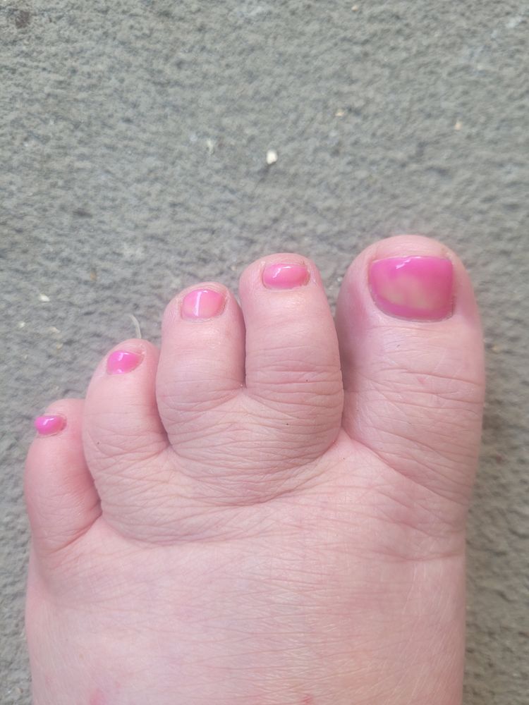 Kims Nails Logo
