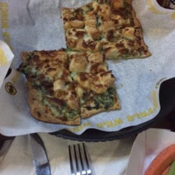 Artichoke flat crunchy bread