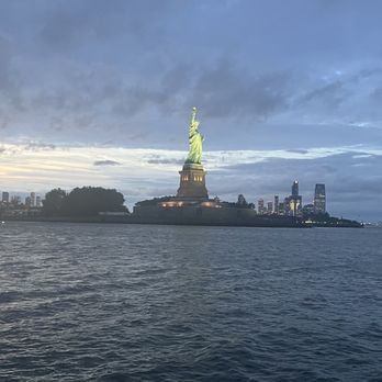 Skyline Cruises - Statue of Liberty - Boat Charters Near Me - Flushing, New York