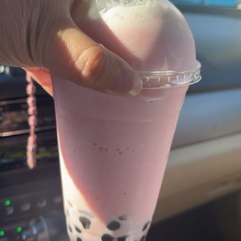 PanPan Wok - Strawberry smoothie with boba - Chinese Near Me - Vista, California