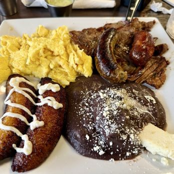 Chiroys Cafe - Chiroy combination Guatemalan breakfast - Breakfast & Brunch Near Me - Spring Valley, California Chiroys Cafe - Chiroy combination Guatemalan breakfast - Breakfast & Brunch Near Me - Spring Valley, California