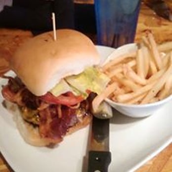 OHSO Brewery - Arcadia - BBQ Burger - Breweries Near Me - Phoenix, Arizona