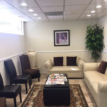 Willard Hankins Jr, DDS - Clean, comfortable waiting area to help our patients feel at home. - General Dentistry Near Me - Long Beach, California Willard Hankins Jr, DDS - Clean, comfortable waiting area to help our patients feel at home. - General Dentistry Near Me - Long Beach, California