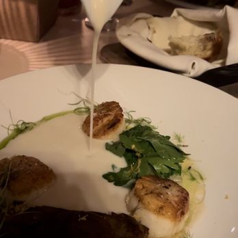 Tiny Lou's - Scallops with a lot of cream sauce. Tasty! - French Near Me - Atlanta, Georgia