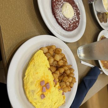 Reveille Coffeehouse Cafe - Omelette and Red Velvet Pancakes - Breakfast & Brunch Near Me - Sugar Hill, Georgia