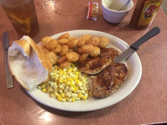 Dakota Diner by null