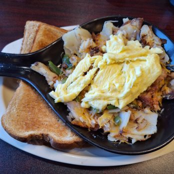 12th Street Cafe - Cornbeef Hash Skillet - Breakfast & Brunch Near Me - Muncie, Indiana 12th Street Cafe - Cornbeef Hash Skillet - Breakfast & Brunch Near Me - Muncie, Indiana