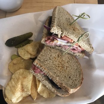 Ali'i Coffee - Honolulu - Hot pastrami sandwich - Coffee & Tea Near Me - Honolulu, Hawaii