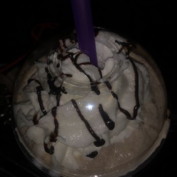 The Coffee Bean & Tea Leaf - Peppermint Mocha Ice Blended drink - Coffee & Tea Near Me - La Palma, California The Coffee Bean & Tea Leaf - Peppermint Mocha Ice Blended drink - Coffee & Tea Near Me - La Palma, California