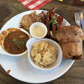 Salt + Smoke - bestie combo: ribs and pulled pork, sides are mac and cheese and brisket chili - Barbeque Near Me - St. Louis, Missouri