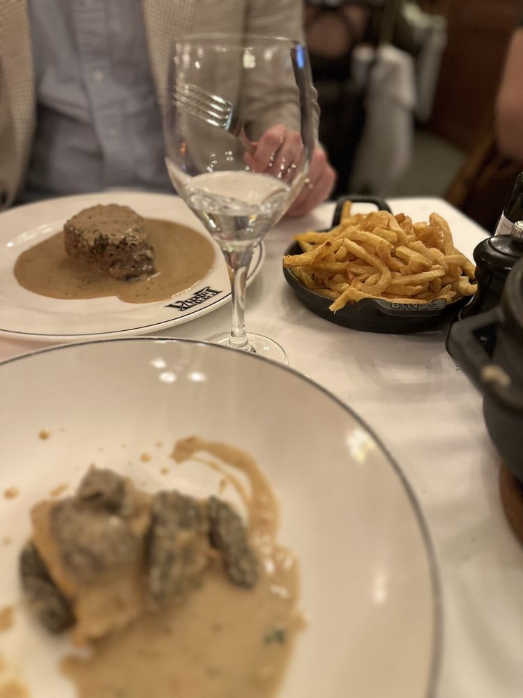 LE PETIT LUTETIA Updated October 2024 77 Photos & 55 Reviews 107 rue de Sèvres, PARIS