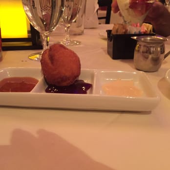 Muse @ the End - Zeppoli with dipping sauce - New American Near Me - Montauk, New York Muse @ the End - Zeppoli with dipping sauce - New American Near Me - Montauk, New York