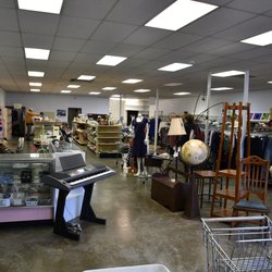 Edmonds Senior Center Thrift Store