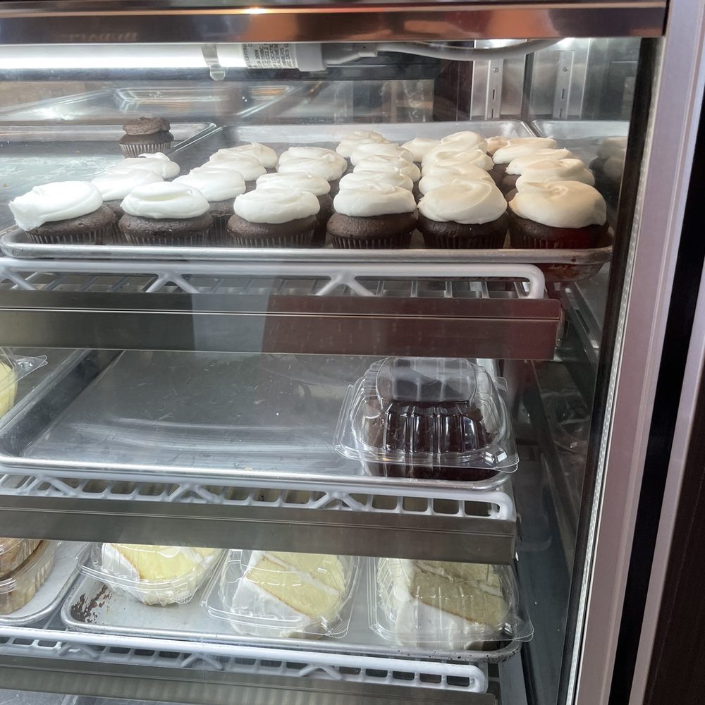 Make My Cake - Yummy cupcakes still stocked at 6 pm - Bakeries Near Me - New York, New York Make My Cake - Yummy cupcakes still stocked at 6 pm - Bakeries Near Me - New York, New York