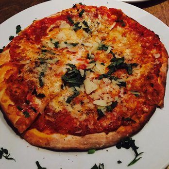 Restaurant Messina - Pizza margarita - Italian Near Me - Longueuil, Quebec