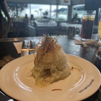Earls Kitchen + Bar - Truffle mashed potatoes - New American Near Me - Orlando, Florida Earls Kitchen + Bar - Truffle mashed potatoes - New American Near Me - Orlando, Florida