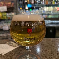Capitol Beer and Tap Room - Beer & bar