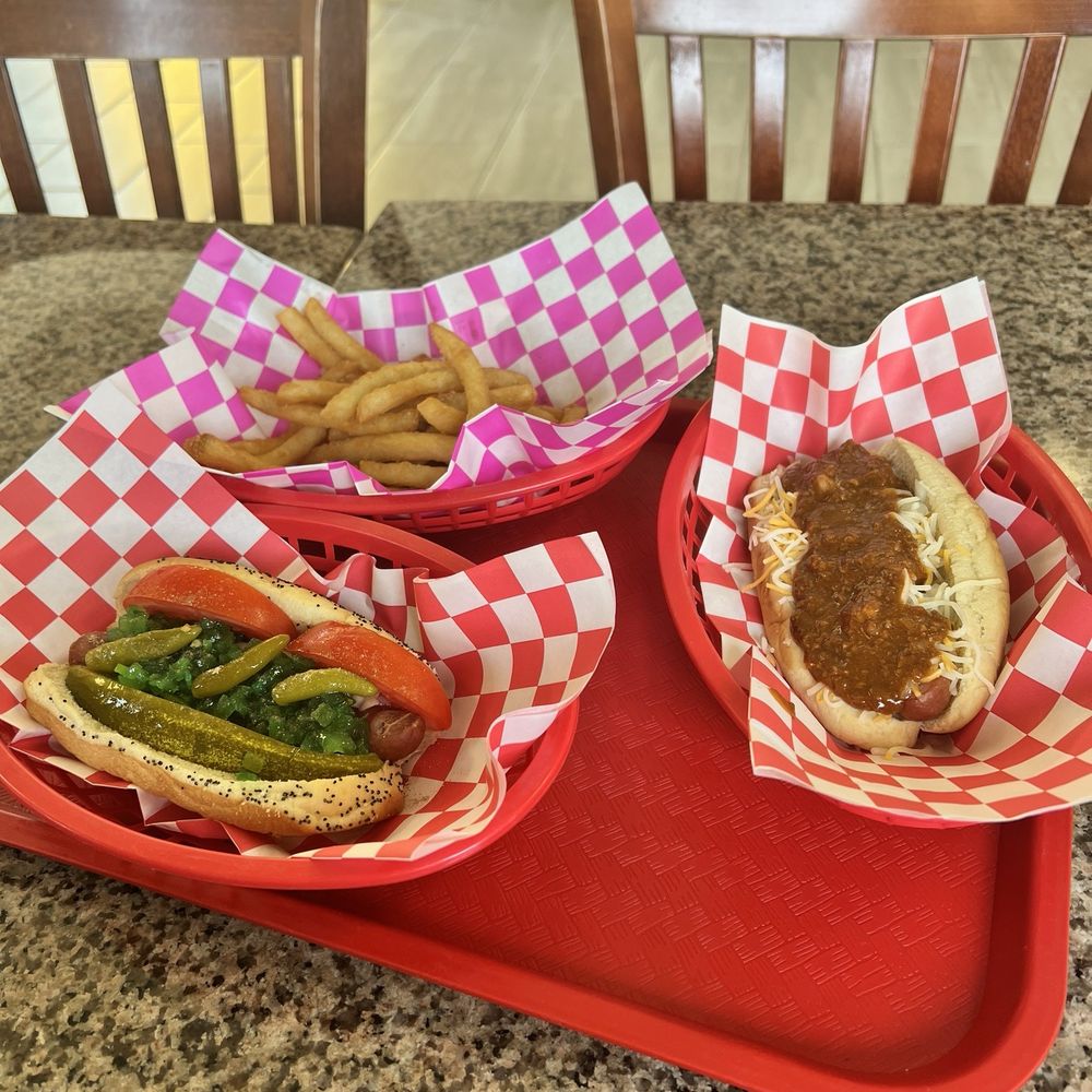 Cupids Hot Dogs - Chicago Style Dog and Cupid's Chili Cheese Dog - Hot Dogs Near Me - Orlando, Florida