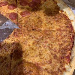 Brother's Pizza - Like a rock pizza