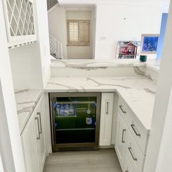 Top Cabinets - Bar