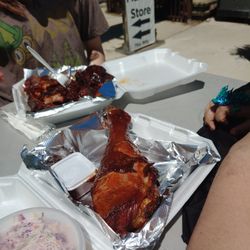 Messy Fingers BBQ Truck - Yummy turkey leg and ribs!