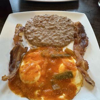 2 Ways Draught And Kitchen - Huevos rancheros, beans and bacon - Soup Near Me - Friendswood, Texas