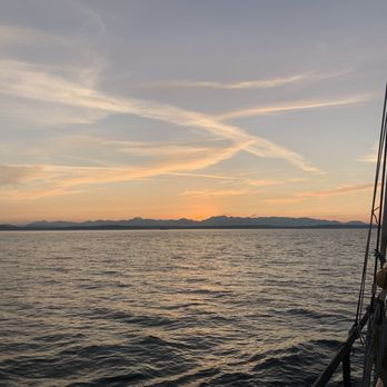 Seattle's Tall Ship - Sunset off the port side. - Boat Tours Near Me - Seattle, Washington Seattle's Tall Ship - Sunset off the port side. - Boat Tours Near Me - Seattle, Washington