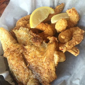 Salem's Fresh Eats - Seafood Platter - Sandwiches Near Me - Tampa, Florida