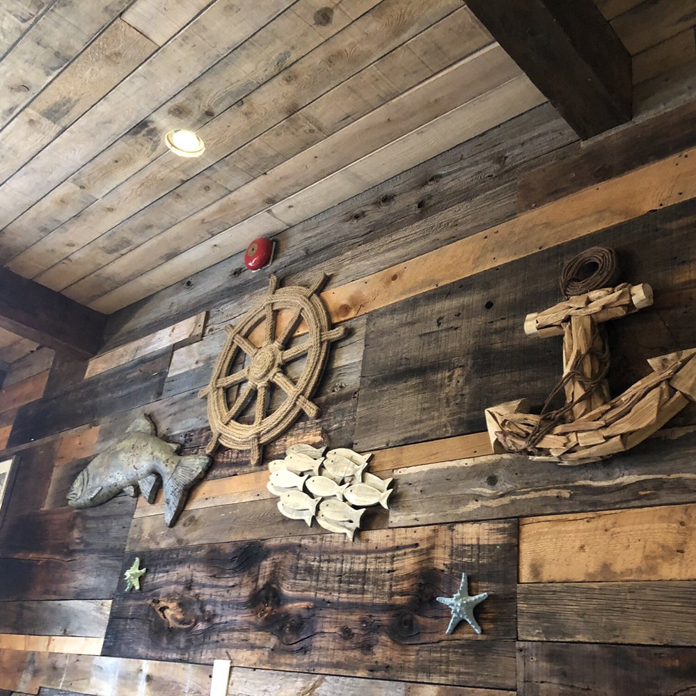 Petros - Greek Near Me - Montreal, Quebec