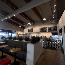 Crimson Cup Coffee & Tea - Inside
