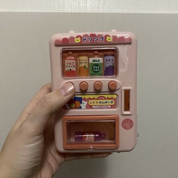 Daiso - Mini vending machine (it works) - Discount Store Near Me - Elk Grove, California