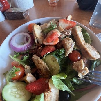 Gypsy Joynt - Grilled chicken. Bertie's & candied nuts salad - Cafes Near Me - Galveston, Texas