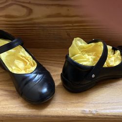 Augie's Shoe Service - 25 year old shoes look new again!