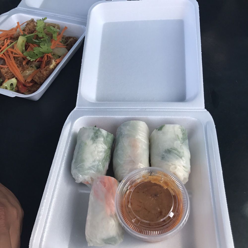 Craving Thai - Veggie eggroll - Thai Near Me - Koloa, Hawaii Craving Thai - Veggie eggroll - Thai Near Me - Koloa, Hawaii