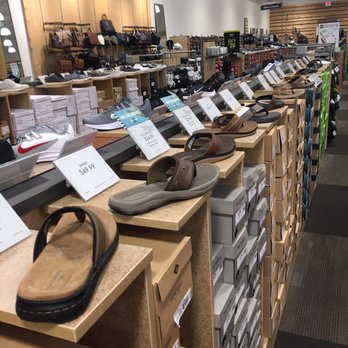 DSW Designer Shoe Warehouse - Shoe Stores Near Me - Chino, California