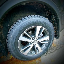 Bridgestone Blizzak DM-V2 winter tires. Bridgestone Blizzak DM-V2 winter tires.