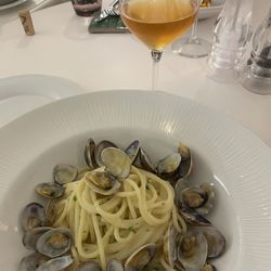 Il Solito Posto - Spaghettone "Felicetti" alle vongole veraci Spaghettone with clam