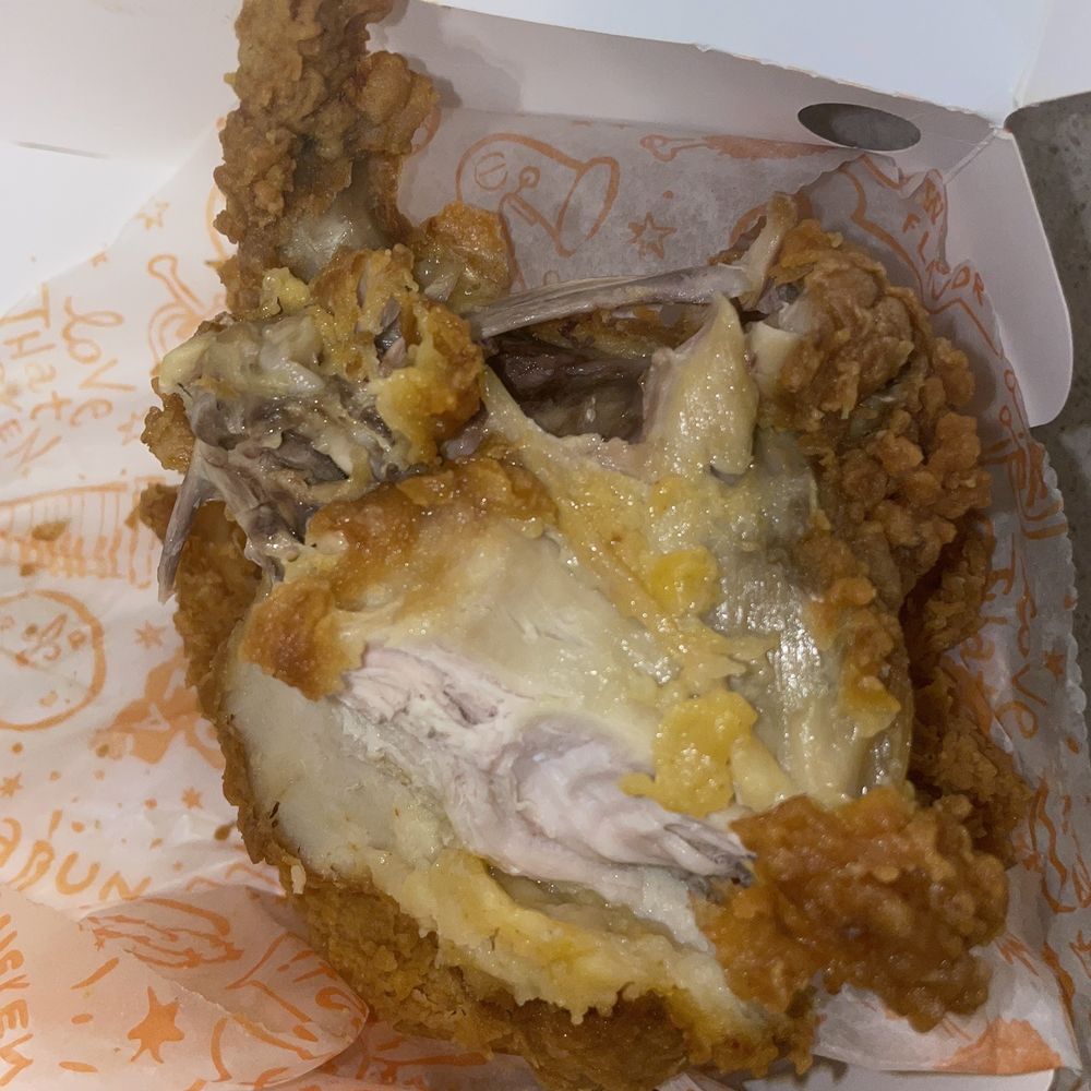 Popeyes Louisiana Kitchen - a fried chicken sandwich - Fast Food Near Me - Chicago, Illinois Popeyes Louisiana Kitchen - a fried chicken sandwich - Fast Food Near Me - Chicago, Illinois