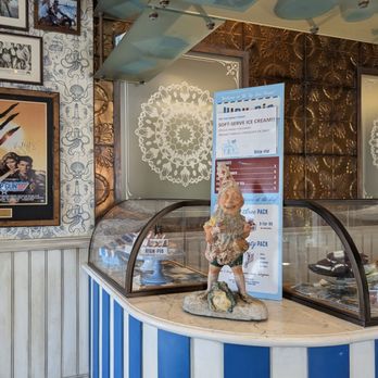 High-Pie - Themed Cafes Near Me - Oceanside, California