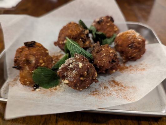 Mama Mu's Bistro by null