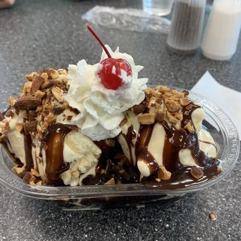 Braums Fresh Market - My hot fudge brownie sundae. Let's eat! - Burgers Near Me - Abilene, Texas